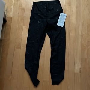 Black Lululemon Align HR pant 25”